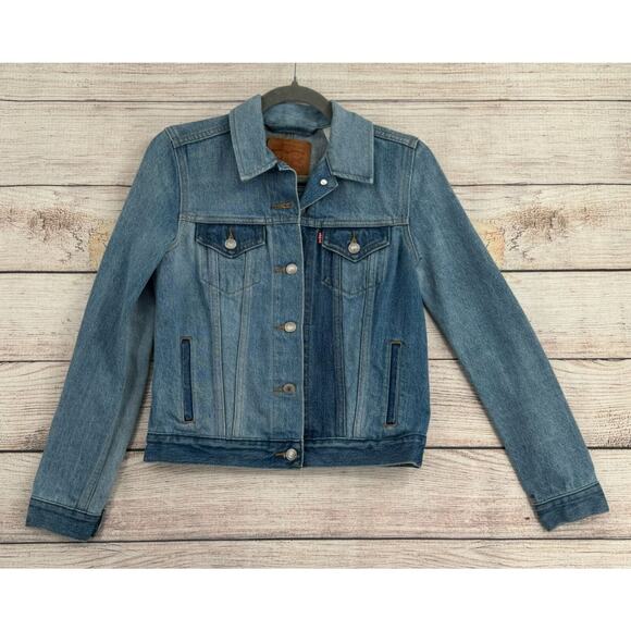Levi's Multi Wash Denim Trucker Jean Jacket Women's XS Blue Light/Medium Wash - Picture 1 of 9